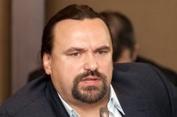 СБУ объявила в розыск журналиста, сбежавшего в Россию