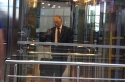 Симоненка «застукали»: головний комуніст України полетів до Москви