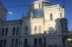 У Києві відновили скандальне будівництво, що руйнує садибу Терещенків