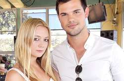 Звезда «Сумерек» расстался с дочерью Кэрри Фишер Билли Лурд