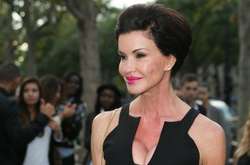 62-летнюю супермодель Дженис Дикинсон застукали в бикини на пляже Малибу