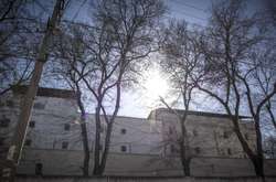 За правилами, лікар повинен прийти до СІЗО протягом дня після заяви