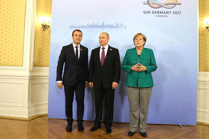 Меркель, Макрон і Путін домовились про розмову з Порошенком