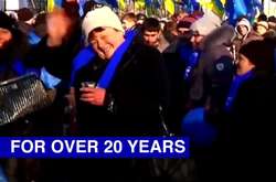 У ролику зазначається, що НАТО і Україна розвивають відносини як усередині країни, так і закордоном