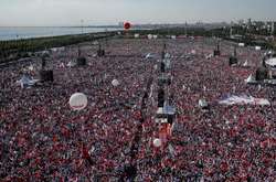 У Стамбулі сотні тисяч людей вийшли на протест проти Ердогана