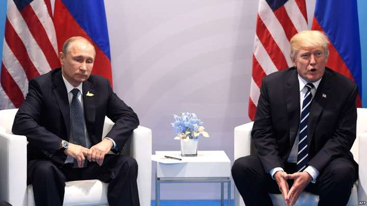 У Білому домі спростовують, що Трамп «прийняв» заперечення Путіна про втручання Росії у вибори