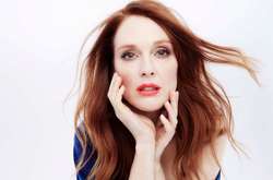 56-летняя Джулианна Мур снялась в рекламе нижнего белья