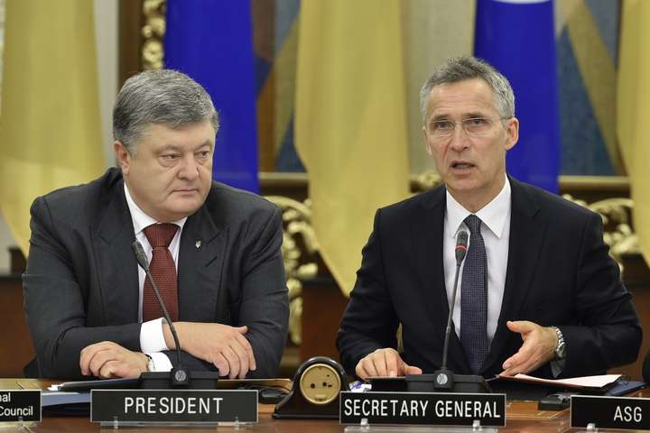 Порошенко: Вступ до НАТО – пріоритет України