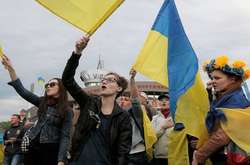 Українці стали краще ставитися до РФ - соцопитування