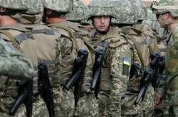 Президент поставив завдання, щоб було забезпечено розміщення мінімум 15 тисяч контрактників