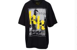 На Кендалл и Кайли Дженнер подали в суд за незаконное использование фото Тупака Шакура на футболках