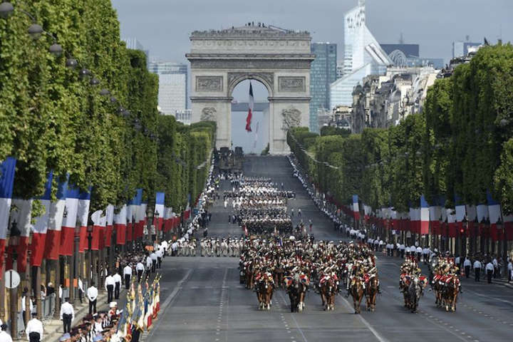 У Франції на День взяття Бастилії мобілізують 11 тисяч силовиків
