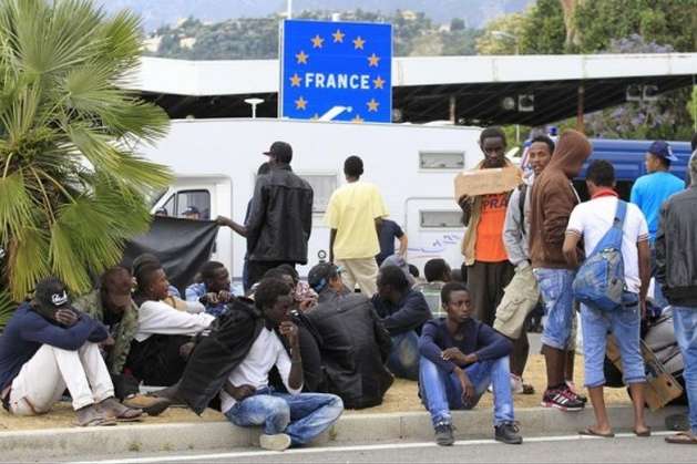 Франція планує прискорити надання притулку біженцям