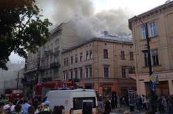 У Львові загорівся триповерховий будинок