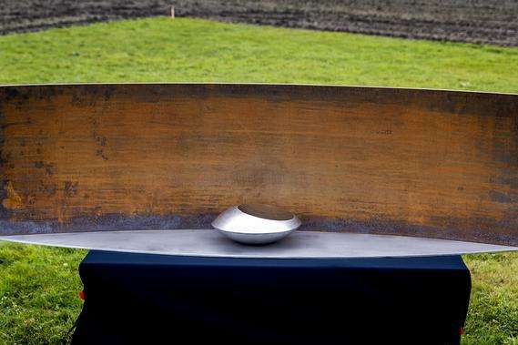 Автор памятника жертвам MH17: День трагедии - «11 сентября» для нидерландцев