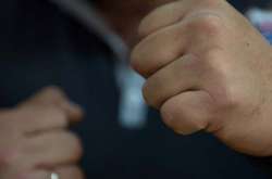 Під Печерським судом побилися нардепи БПП і Радикальної партії 