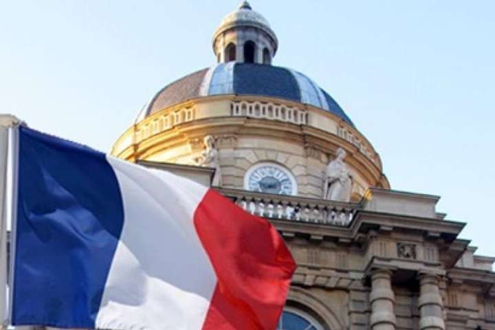 Французький Сенат ухвалив обіцяний Макроном антитерористичний закон