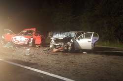 Автомобили всмятку: под Киевом произошло смертельное ДТП