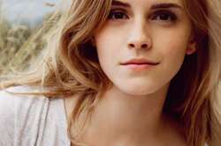 Оставила в spa-центре: Эмма Уотсон попросила фанатов найти ее кольца