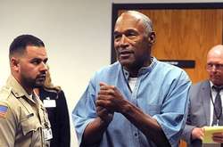 Один з найкращих захисників американського футболу вийде з в'язниці після дев'яти років ув'язнення