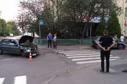 У Києві розбили рідкісний електрокар