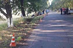 Водій&nbsp;не впорався з керуванням, з&rsquo;їхав у кювет і зіткнувся з деревом