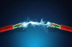 Рятуючи двох своїх дітей мукачівець загинув сам від ураження струмом