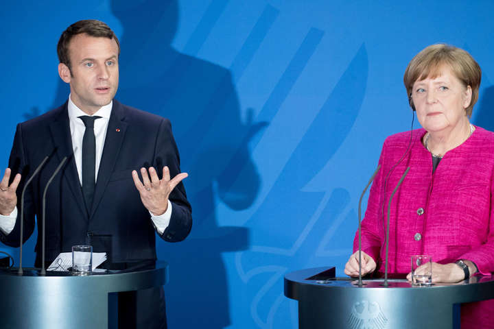 У Меркель та Макрона розповіли подробиці переговорів Нормандської четвірки