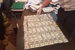 На Волыни прокурору пытались дать взятку 