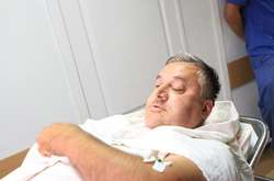  Едмонд Саакян після поранення у лікарні Дніпра  
 Фото: КП в Україні 