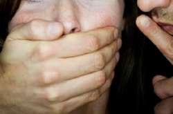 Поліція впіймала на Херсонщині ґвалтівників неповнолітньої 