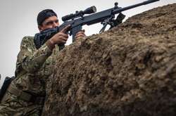 Український військовослужбовець в зоні АТО