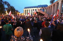 У Польщі досі люди мітингують проти судової реформи 