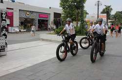 В Одессе полицейских пересадили на крутые велосипеды