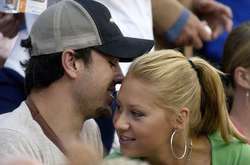 Энрике Иглесиас до сих пор не познакомил Анну Курникову со своим отцом