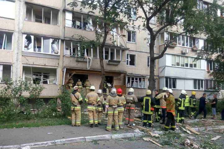 Вибух у будинку в Києві: знайдено загиблу особу
