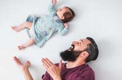 Удивительные фото летающей новорожденной девочки взорвали соцсети