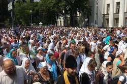 Хресний хід московської церкви увійшов до Лаври