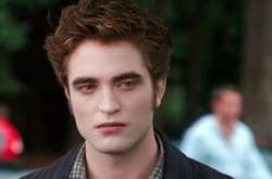 Роберта Паттинсона хотели убрать из «Сумерек» за слишком грустный вид 