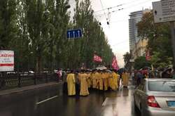 УПЦ КП проводит крестный ход в Киеве