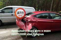 Под Киевом столкнулись несколько авто, есть пострадавшие