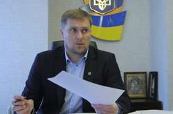 ЗМІ: Затриманими на хабарі виявилися помічник Трояна та представник «Азова»