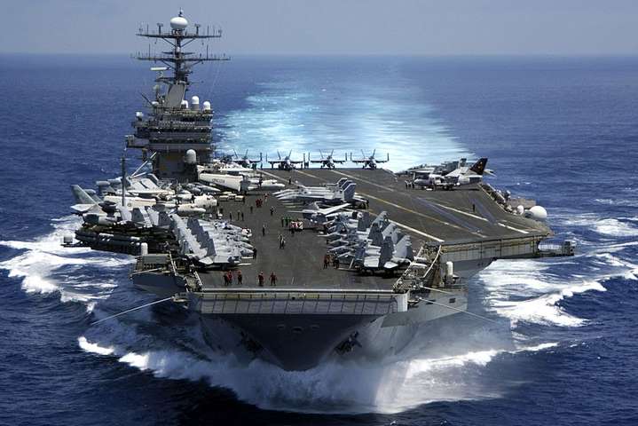 Американський корабель знову обстріляв військове судно Ірану