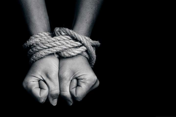 За півроку в Україні подвоїлась кількість злочинів у сфері торгівлі людьми
