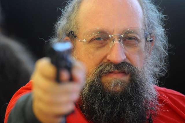 Українофоба Вассермана внесли до чорного списку «Миротворця»