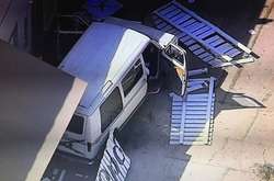 У Лос-Анджелесі фургон в’їхав у натовп, дев’ятеро поранених