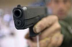 На Житомирщині чоловік відкрив стрілянину, є постраждалі