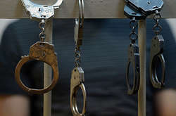 Двух украинцев застукали на массовой краже кредиток