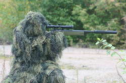 Росія перекинула на Донбас нову групу снайперів та «свіже» озброєння