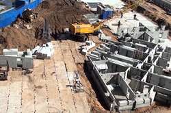 У Києві відновився конфлікт навколо скандальної забудови поруч з Голосіївським парком